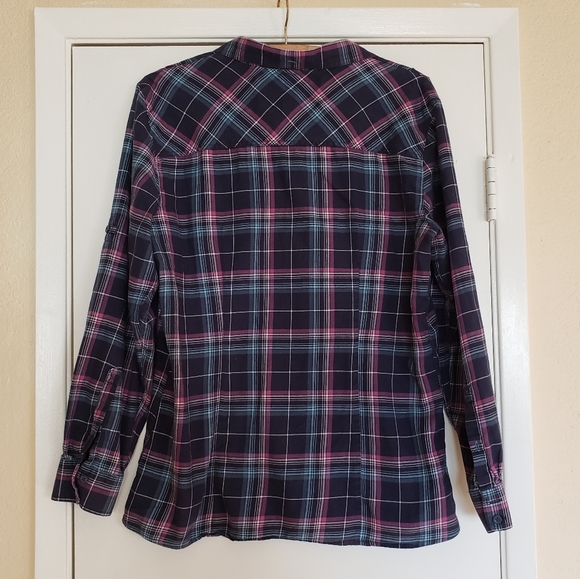 Button-up - Picture 3 of 4